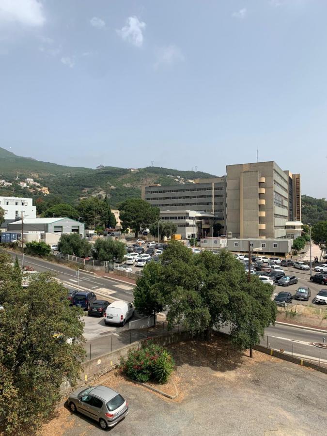 Appartement Studio Vue Montagne Avec Parking Gratuit à Bastia  Extérieur photo