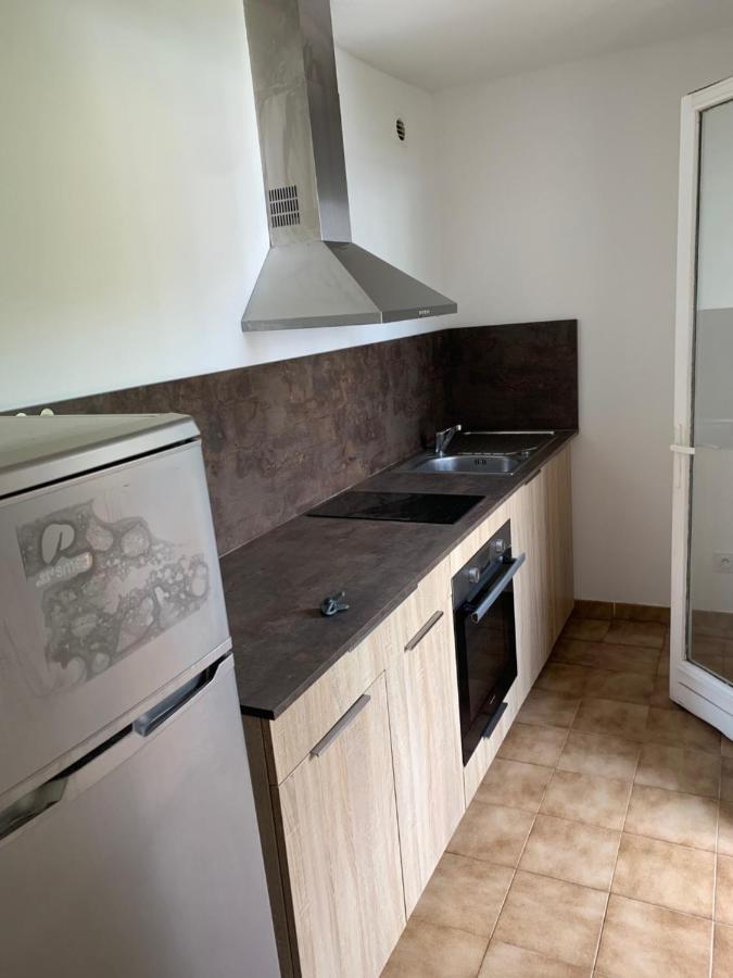 Appartement Studio Vue Montagne Avec Parking Gratuit à Bastia  Extérieur photo